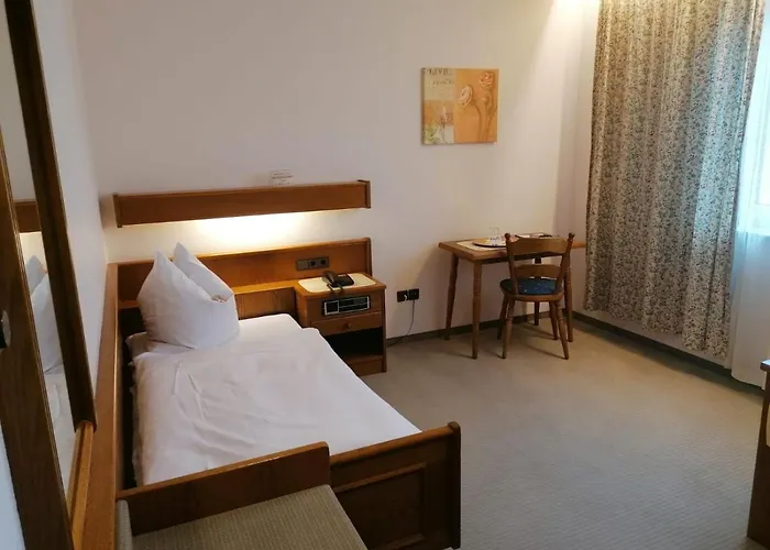 מלון Garni Am Rotkappchenwald *